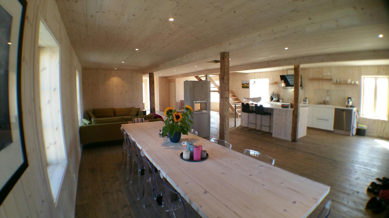 ヘニングスヴァール Lysvoldbrygga Bed & Breakfast エクステリア 写真