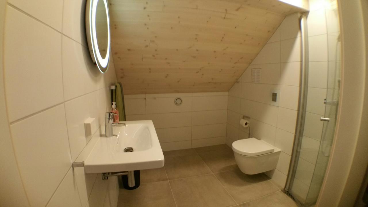 ヘニングスヴァール Lysvoldbrygga Bed & Breakfast エクステリア 写真
