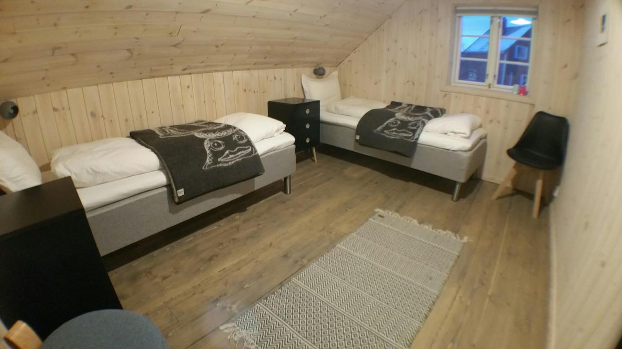 ヘニングスヴァール Lysvoldbrygga Bed & Breakfast エクステリア 写真