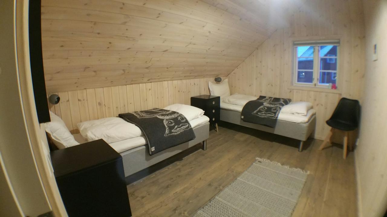 ヘニングスヴァール Lysvoldbrygga Bed & Breakfast エクステリア 写真