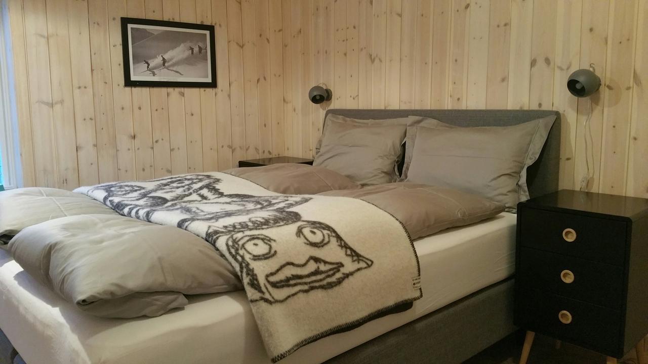 ヘニングスヴァール Lysvoldbrygga Bed & Breakfast エクステリア 写真